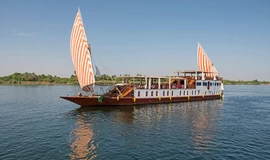 4 Days Dahabiya Nile Cruise From Aswan to Luxor 